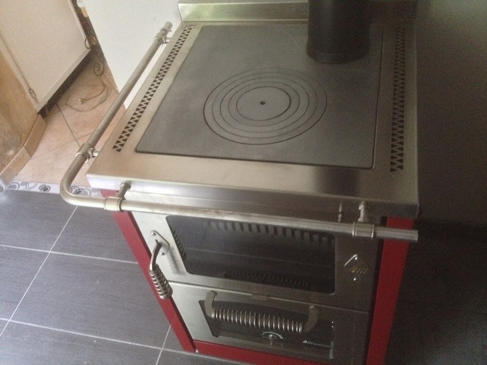 cuisiniere-a-bois-de-manincor-yvelines-78000